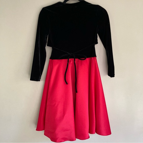 Special Occasion Red & Black velvet Dress sz 8 - Picture 3 of 9